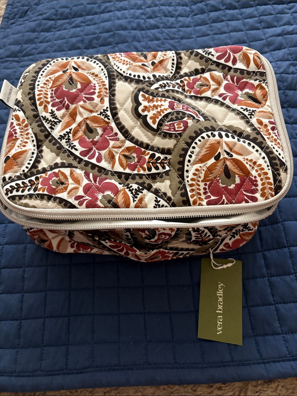 Vera Bradley Quilted pack flat lunch Bag in Cream, Brown, Rust and Pink Paisley